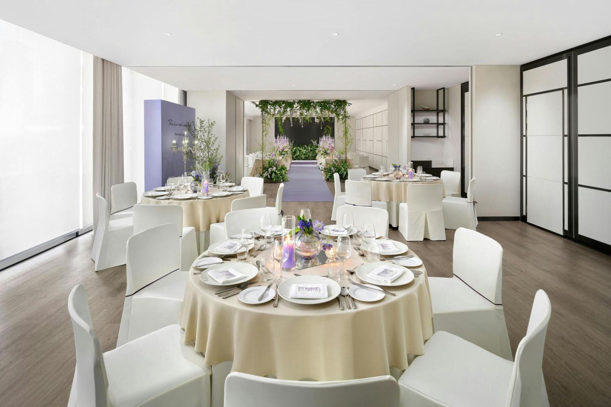 Hotel Ac By Marriott Gangnam 4*