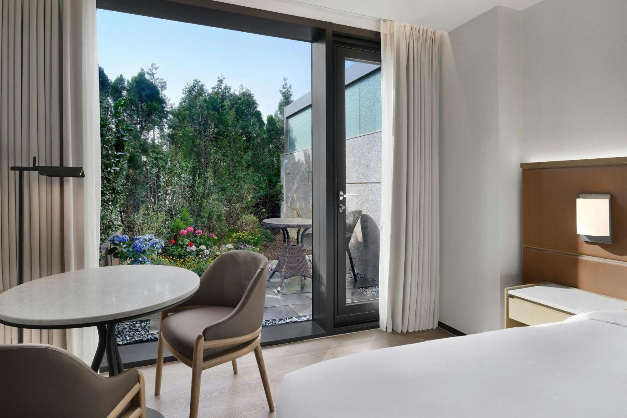 Ac By Marriott Gangnam Hotel Seoul