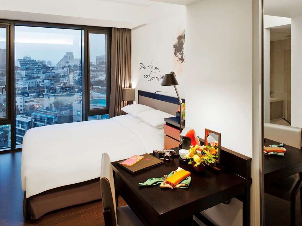 โรงแรม Ac By Marriott Gangnam โซล